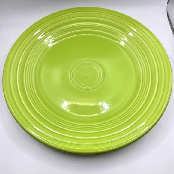 Fiestaware Chartreuse Salad Plate Fiesta Retired Green 7 1/4 inch Small Plate - Picture 1 of 3